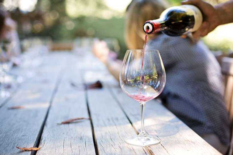 Wine_tasting_event.jpg