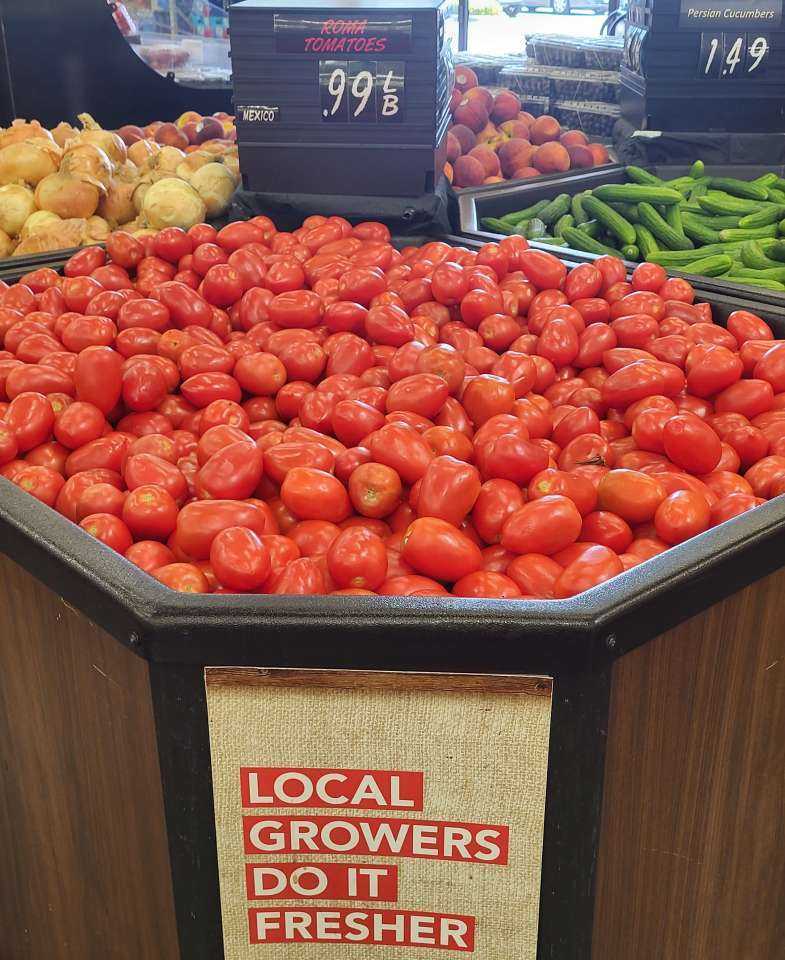 tomatoes2.jpg