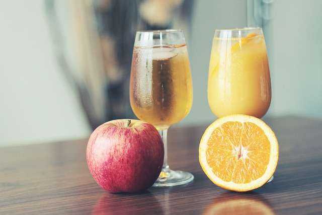 Apples_and_Oranges.jpg