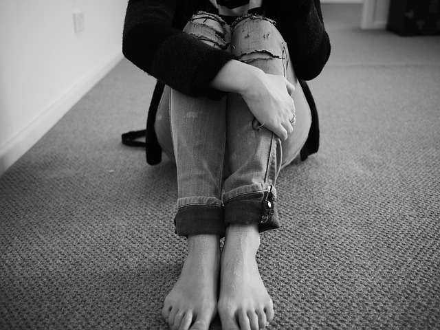 Vulnerable_woman.jpg