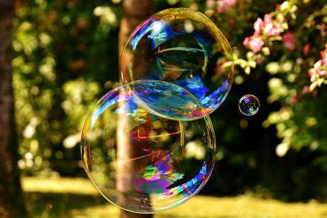 soap-bubble-gb582d212e_640.jpg
