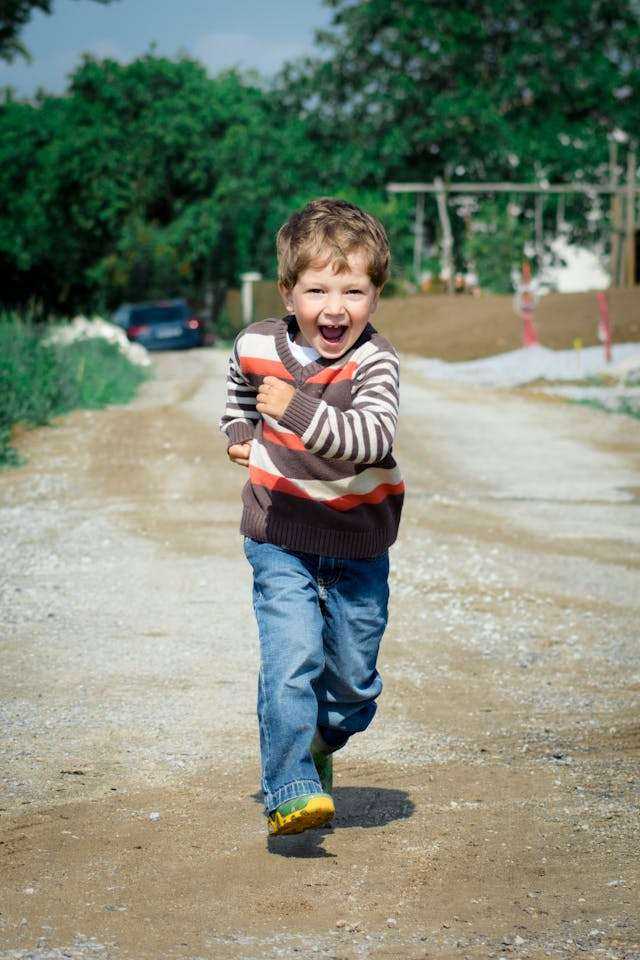 child_running.jpg