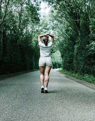 woman_walking.jpg