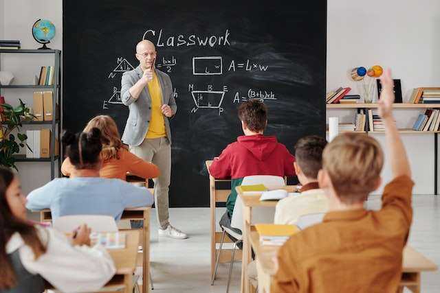 classroom-pexels-max-fischer-5212345.jpg