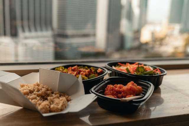 plastic-containers-pexels-jacoby-clarke-3757086.jpg plastic-containers-pexels-jacoby-clarke-3757086.jpg