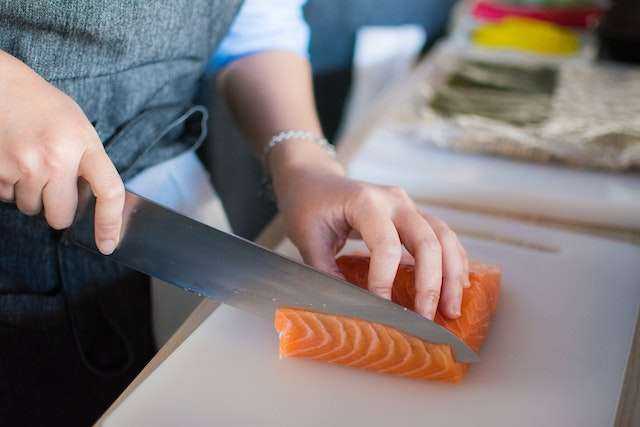 salmon-pexels-huy-phan-1409050.jpg