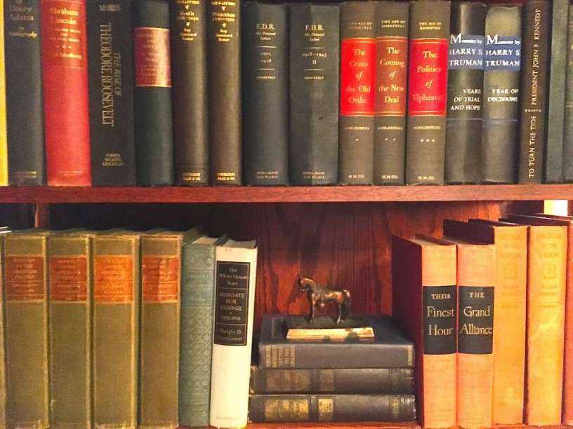 Old_History_Books.JPG