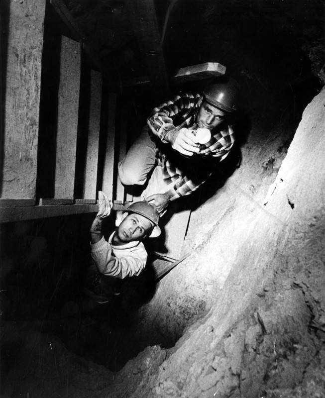Old_Antelope_Valley_Mine_to_Shelter_5000.jpg
