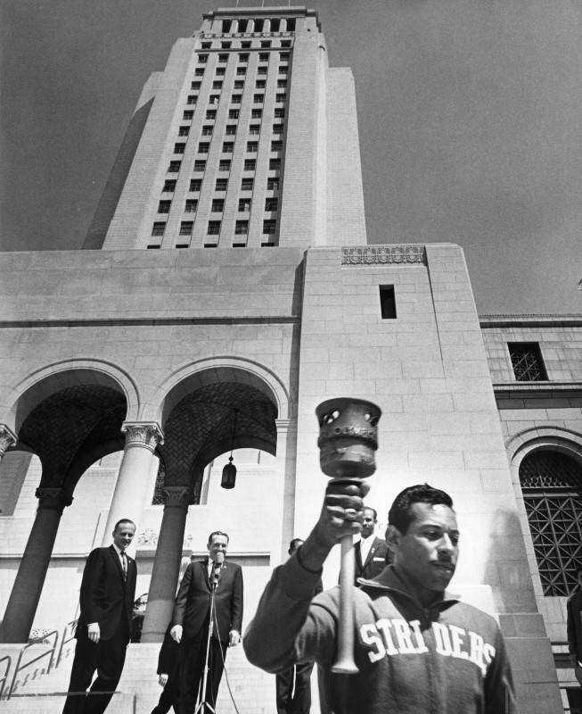 Olympic_Torch.jpg