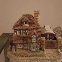 David Winter&#039;s Tom&#039;s Yard Cottage