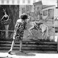 Youngster’s Attention Caught By Lady Godiva